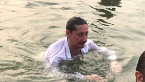 Battesimi nel Gange con Davide RUSSO DIESI