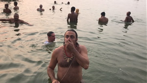 Battesimi nel Gange con Davide RUSSO DIESI